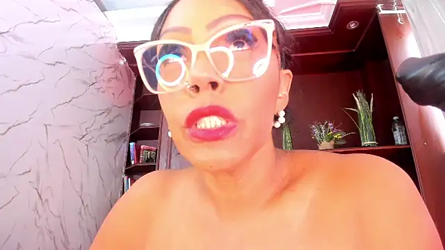 Snapshot of AmberNix chatting on 7, 3, 2025 AmberNix online show from 7, 3, 2025