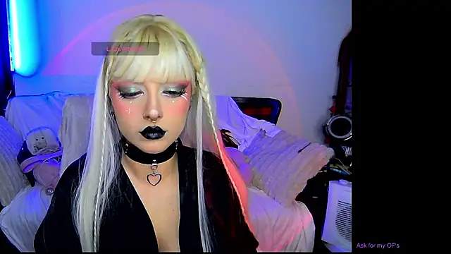 Snapshot of HollyDominic chatting on 16, 3, 2026 HollyDominic online show from 16, 3, 2026