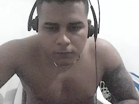 SaucyAffair0 online show from 3, 1, 2025