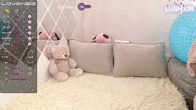 Snapshot of Bella__Swoon chatting on 12, 3, 2025 Bella Swoon online show from 12, 3, 2025