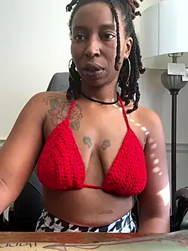 LeyaHoneybuns online show from 2, 12, 2024