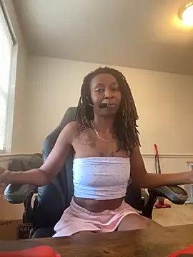 LeyaHoneybuns online show from 14, 11, 2025