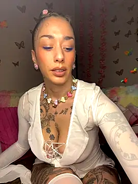 Chachou000 online show from 10, 10, 2025