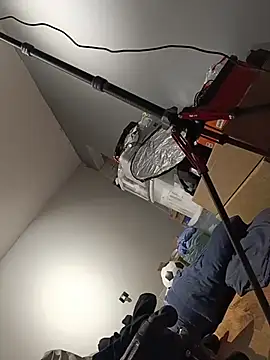 Snapshot of Kaue007 chatting on 15, 12, 2025 Kaue007 online show from 15, 12, 2025