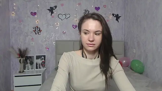 KaraCriegs online show from 4, 2, 2025