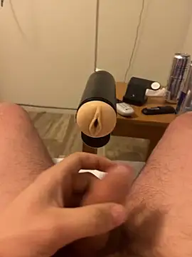 Snapshot of caliguy37 chatting on 21, 2, 2025 caliguy37 online show from 21, 2, 2025