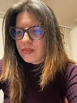 NadiraNoor online show from 28, 2, 2026