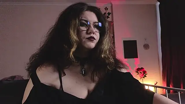 Snapshot of Laura_Karamazov chatting on 10, 2, 2026 Laura Karamazov online show from 10, 2, 2026