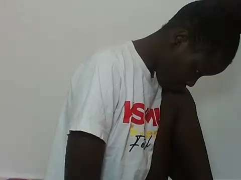 Snapshot of Creamy_Hotpussy25 chatting on 24, 9, 2025 Creamy Hotpussy25 online show from 24, 9, 2025