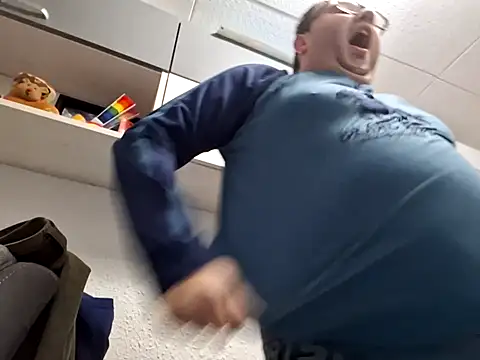 Javier bear online show from 24, 1, 2025