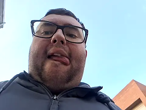 Javier bear online show from 13, 2, 2025