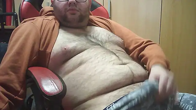 Javier bear online show from 20, 2, 2025