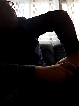 Javier bear online show from 11, 11, 2025