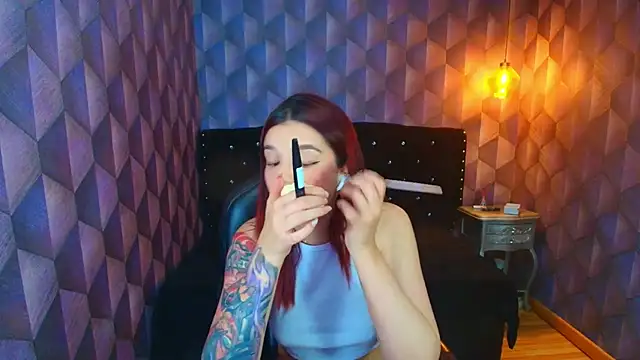 LiaHarryis online show from 10, 10, 2025