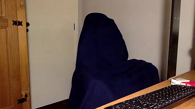 Smoker Ginger online show from 10, 11, 2025