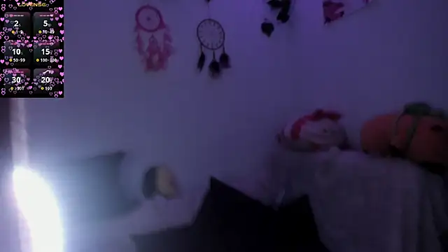 Violette-Ramirez01 online show from 9, 10, 2025