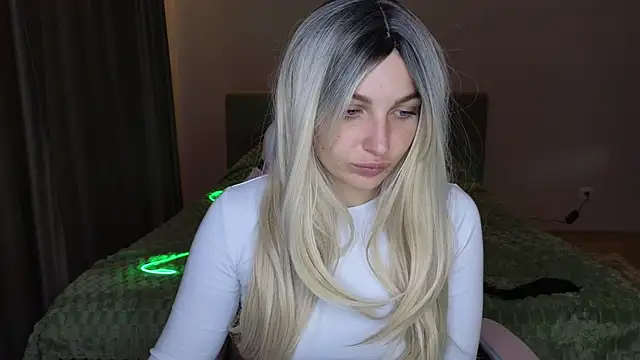 Snapshot of Yoda21 chatting on 20, 10, 2025 Yoda21 online show from 20, 10, 2025