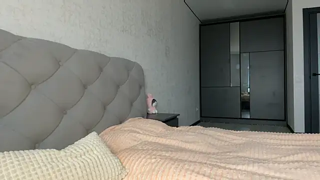 GracefulCharm online show from 9, 2, 2025