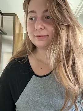 curvyflawless online show from 11, 10, 2025