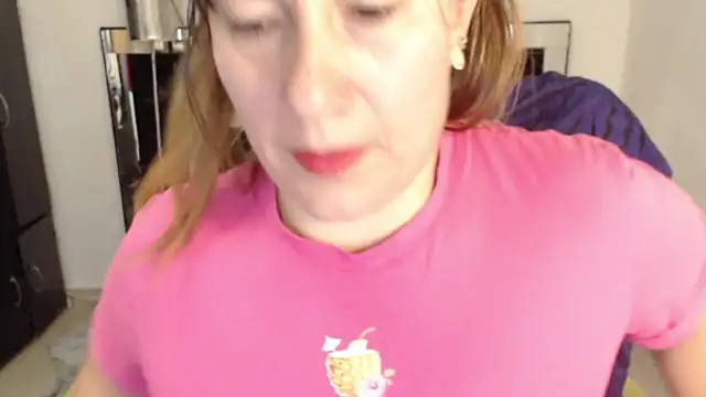 Snapshot of CATRINA-83 chatting on 8, 2, 2026 CATRINA-83 online show from 8, 2, 2026