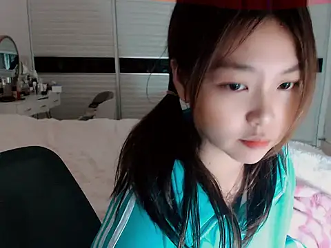 -Lucky Girl online show from 17, 12, 2024