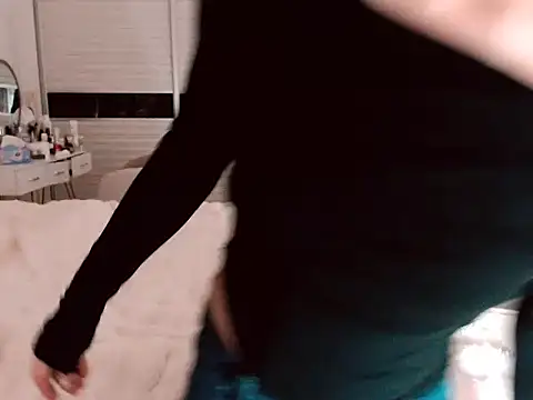 -Lucky Girl online show from 24, 12, 2024
