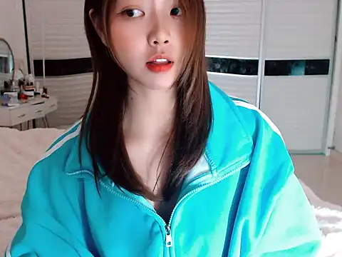 -Lucky Girl online show from 26, 12, 2024