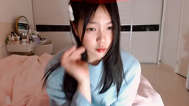 Snapshot of -Lucky_Girl chatting on 10, 1, 2025 -Lucky Girl online show from 10, 1, 2025