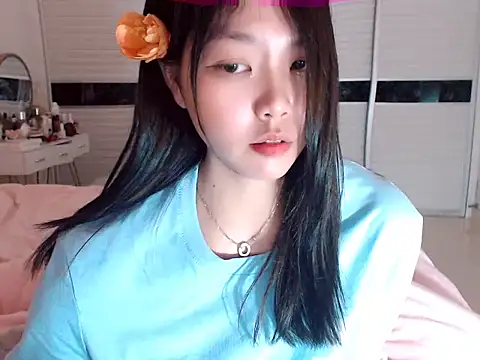 Snapshot of -Lucky_Girl chatting on 21, 2, 2025 -Lucky Girl online show from 21, 2, 2025