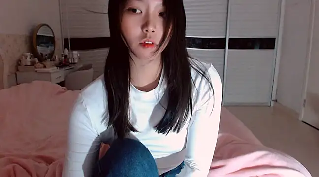 -Lucky Girl online show from 24, 2, 2025