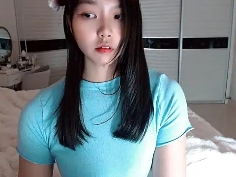 -Lucky Girl online show from 2, 3, 2025
