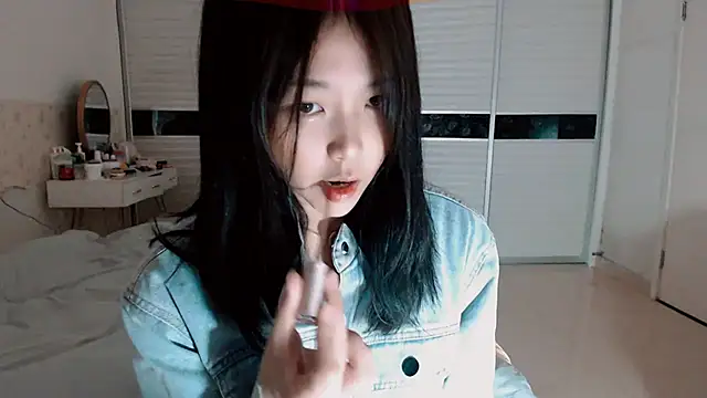 Snapshot of -Lucky_Girl chatting on 29, 9, 2025 -Lucky Girl online show from 29, 9, 2025