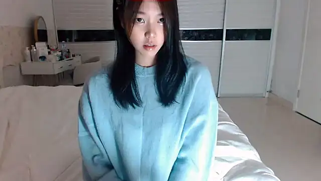 Snapshot of -Lucky_Girl chatting on 17, 10, 2025 -Lucky Girl online show from 17, 10, 2025