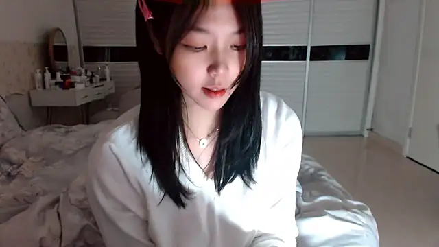 Snapshot of -Lucky_Girl chatting on 21, 10, 2025 -Lucky Girl online show from 21, 10, 2025