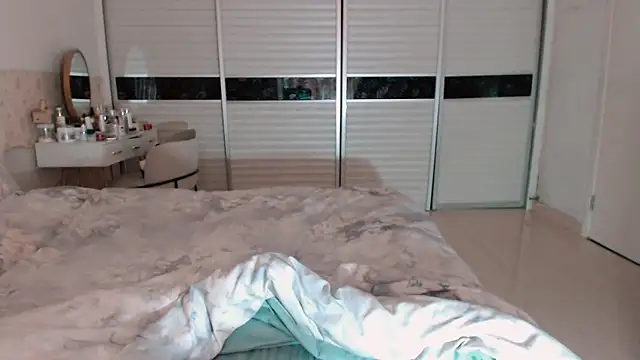 Snapshot of -Lucky_Girl chatting on 8, 11, 2025 -Lucky Girl online show from 8, 11, 2025