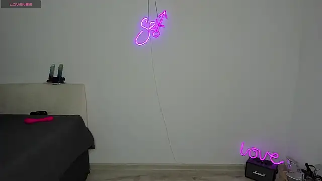 Snapshot of Bitch_Coin chatting on 15, 10, 2025 Bitch Coin online show from 15, 10, 2025