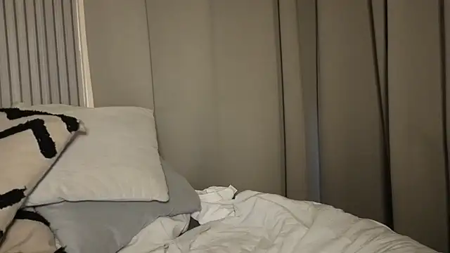 Snapshot of Sweetninaaa chatting on 17, 10, 2025 Sweetninaaa online show from 17, 10, 2025