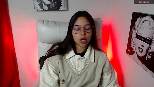 SamanthaRoldaan online show from 25, 1, 2025
