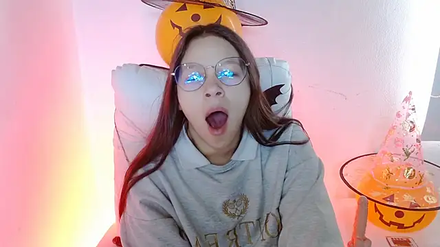 Snapshot of SamanthaRoldaan chatting on 20, 10, 2025 SamanthaRoldaan online show from 20, 10, 2025