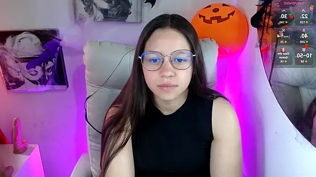 Snapshot of SamanthaRoldaan chatting on 3, 11, 2025 SamanthaRoldaan online show from 3, 11, 2025