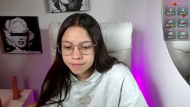 Snapshot of SamanthaRoldaan chatting on 10, 11, 2025 SamanthaRoldaan online show from 10, 11, 2025