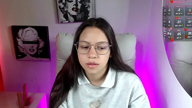 Snapshot of SamanthaRoldaan chatting on 14, 11, 2025 SamanthaRoldaan online show from 14, 11, 2025