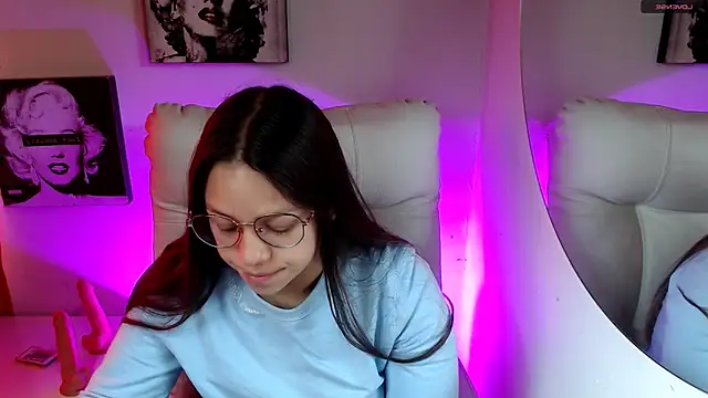 SamanthaRoldaan online show from 8, 2, 2026