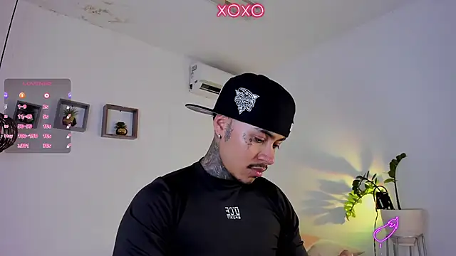 JordanSmiith  online show from 28, 1, 2025