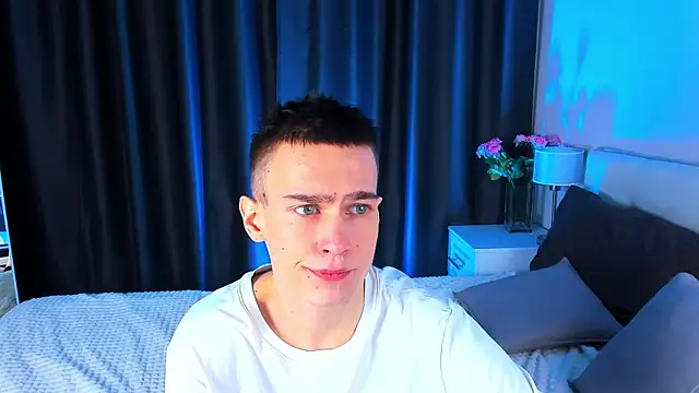 Snapshot of Kevin_Kesi chatting on 4, 2, 2025 Kevin Kesi online show from 4, 2, 2025