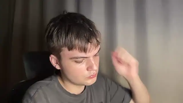 Snapshot of superfluboy_ chatting on 18, 11, 2025 superfluboy online show from 18, 11, 2025