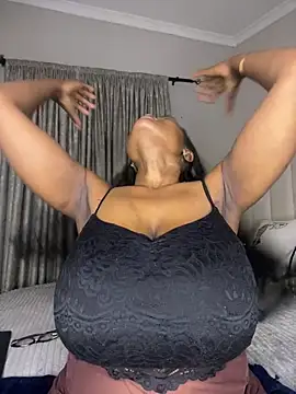 Snapshot of Bustygoddess32 chatting on 8, 2, 2026 Bustygoddess32 online show from 8, 2, 2026