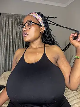 Snapshot of Bustygoddess32 chatting on 13, 2, 2026 Bustygoddess32 online show from 13, 2, 2026