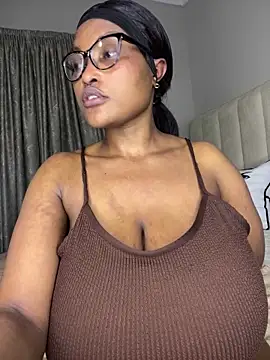 Snapshot of Bustygoddess32 chatting on 24, 2, 2026 Bustygoddess32 online show from 24, 2, 2026