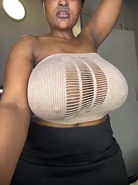 Snapshot of Bustygoddess32 chatting on 21, 3, 2026 Bustygoddess32 online show from 21, 3, 2026